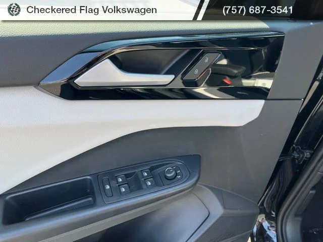 New 2026 Black Volkswagen 1.5T S image 13