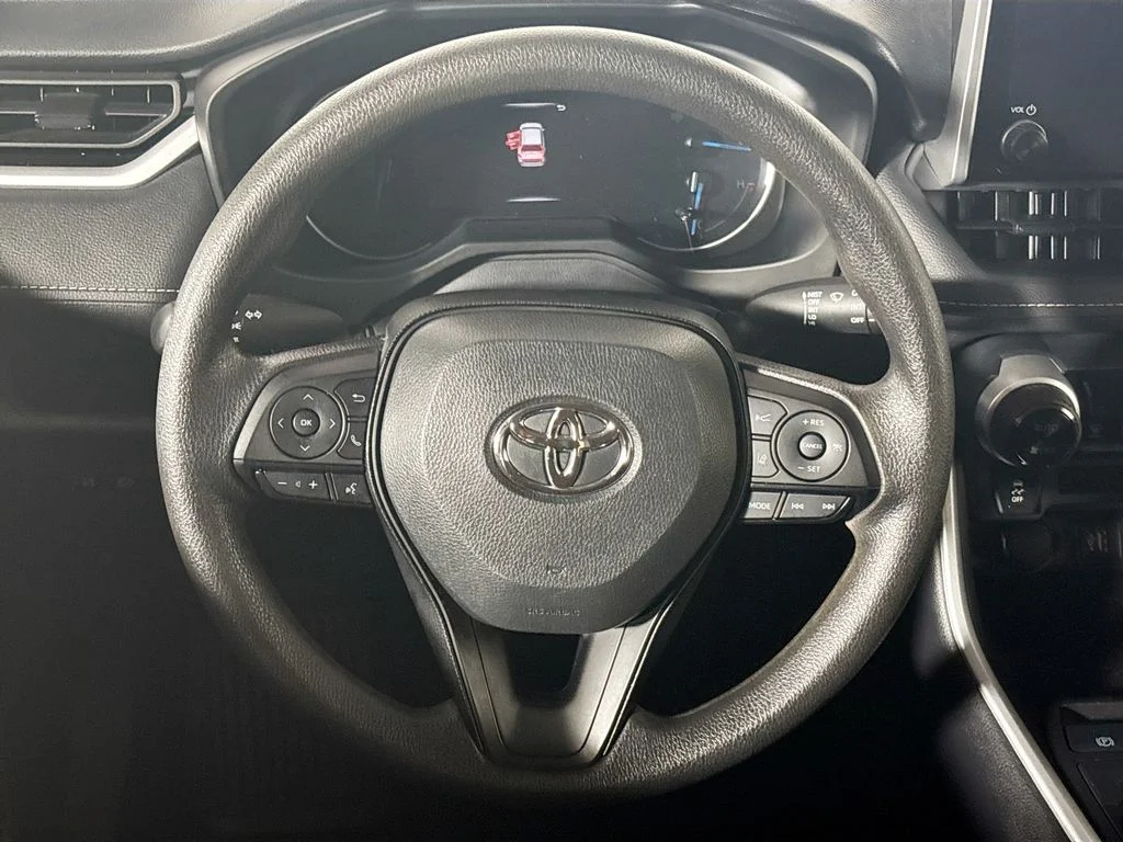 Used 2024 Ice Toyota LE image 13