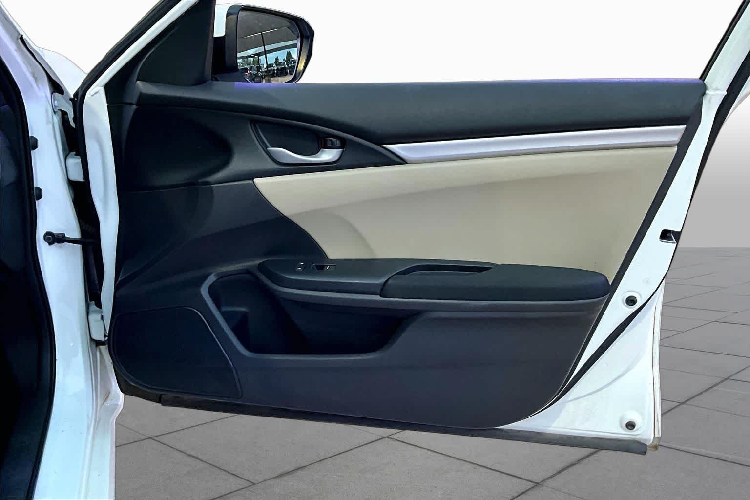 Used 2016 Taffeta White Honda LX image 20