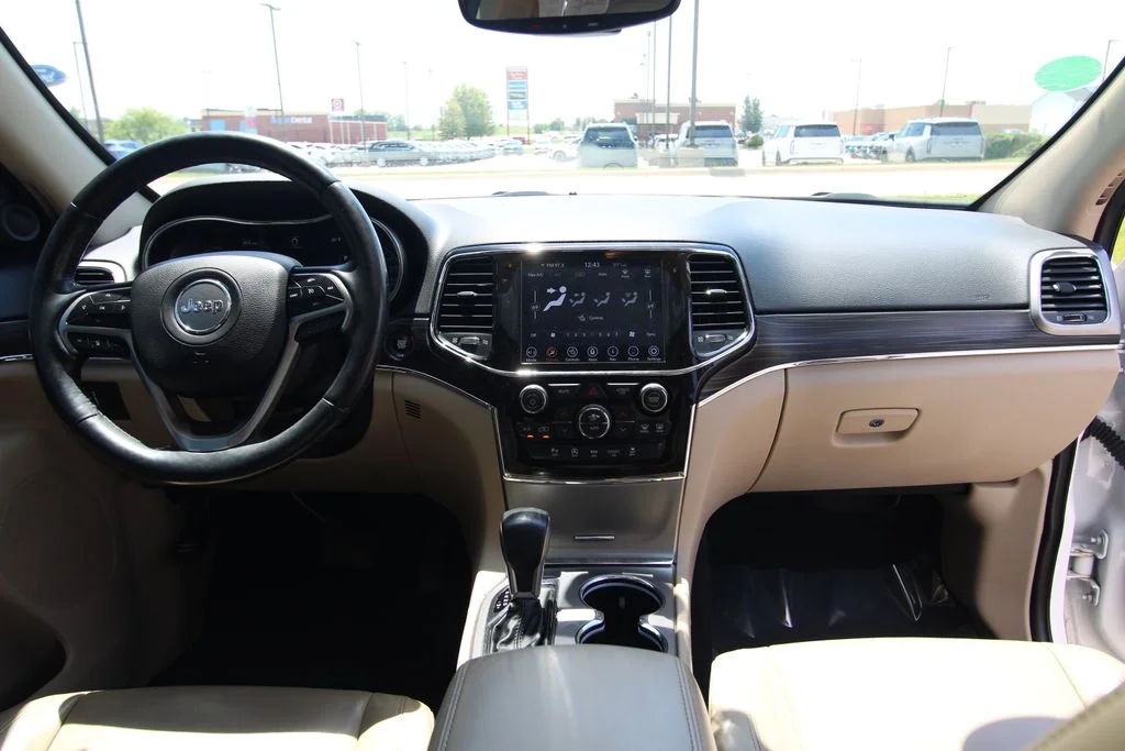 Used 2021 Bright White Clearcoat Jeep Limited image 44