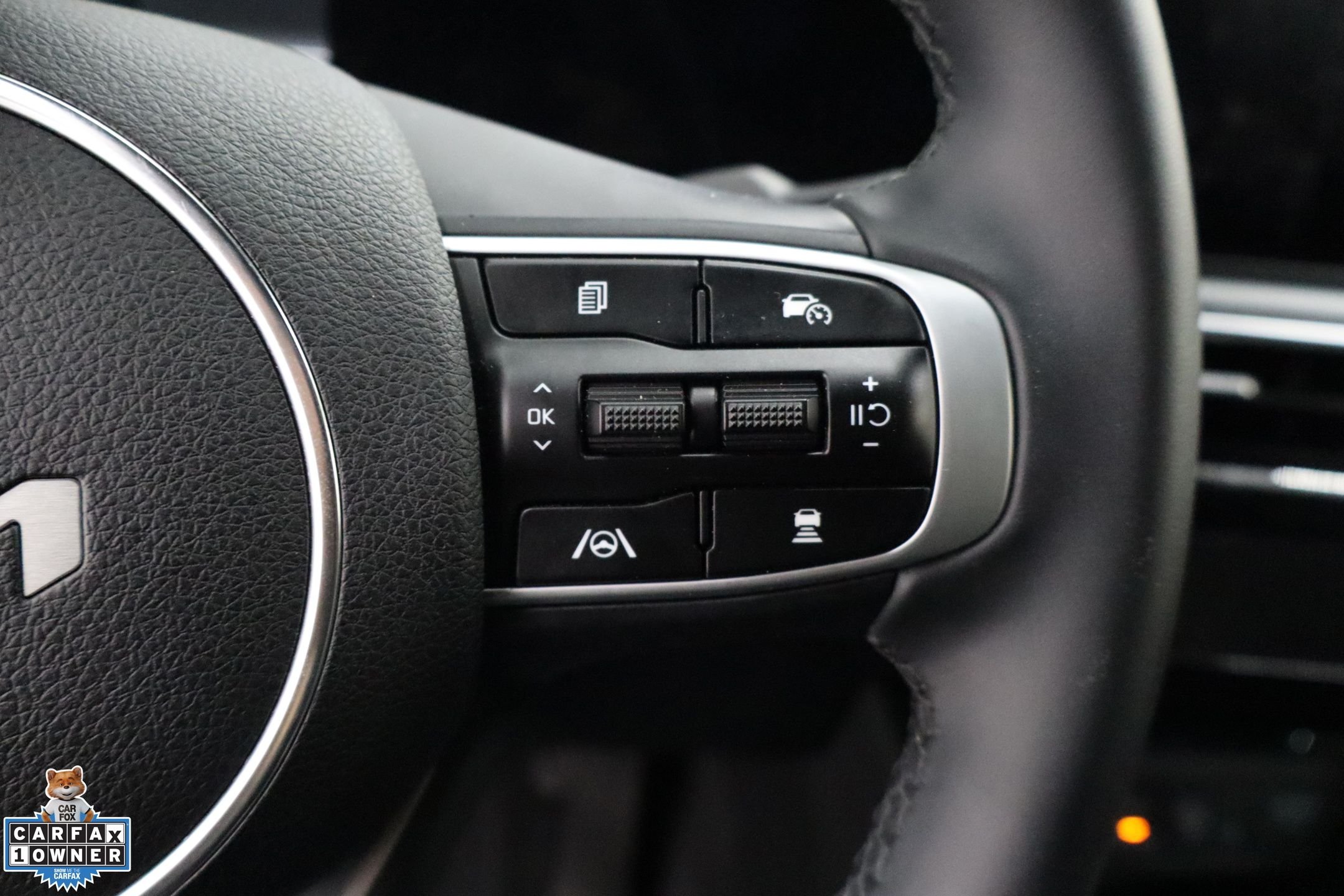 Used 2025 White Kia GT-Line image 16