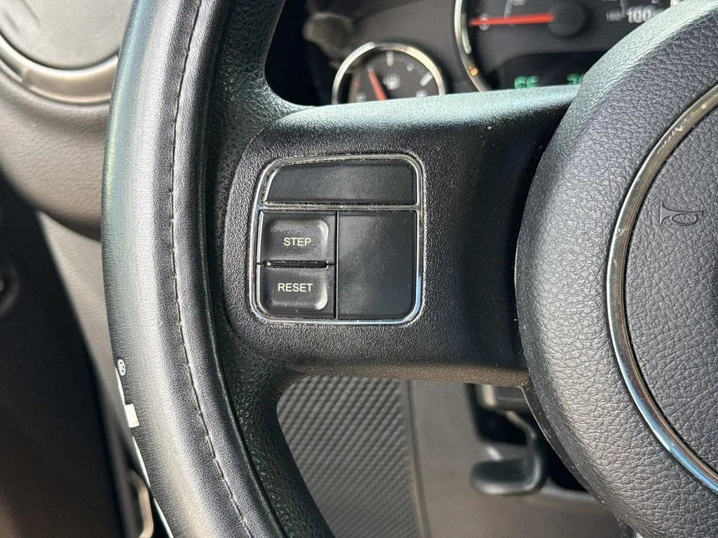 Used 2017 Gray Jeep Unlimited Sport image 37