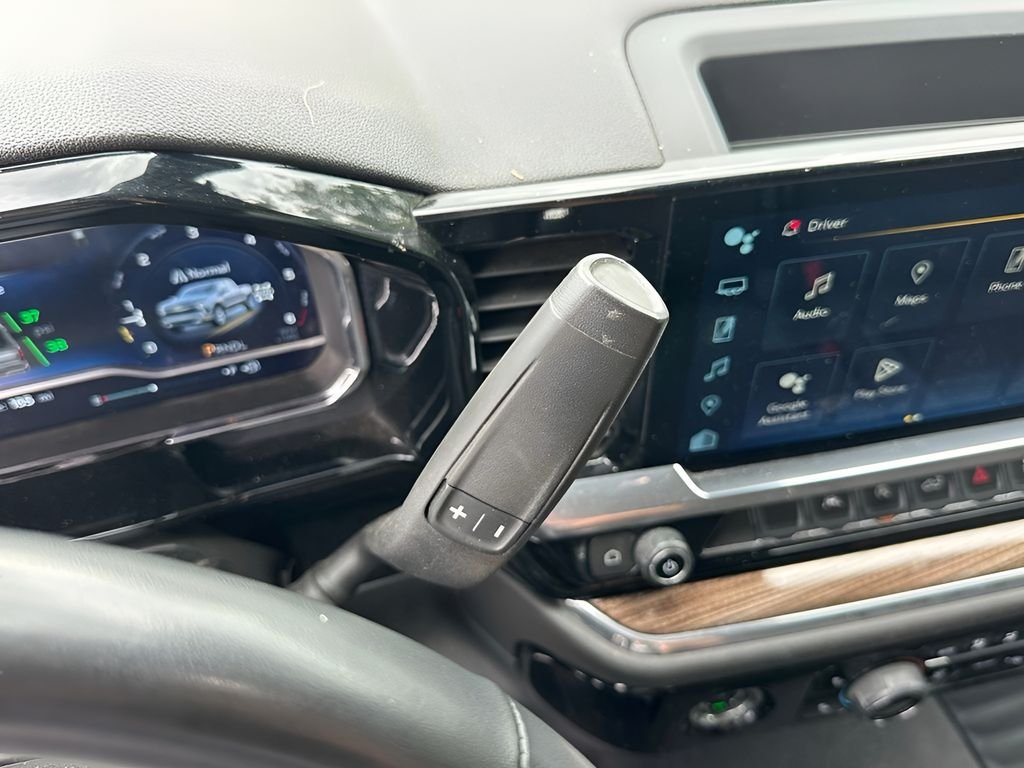 Used 2023 Gray Chevrolet LT image 19