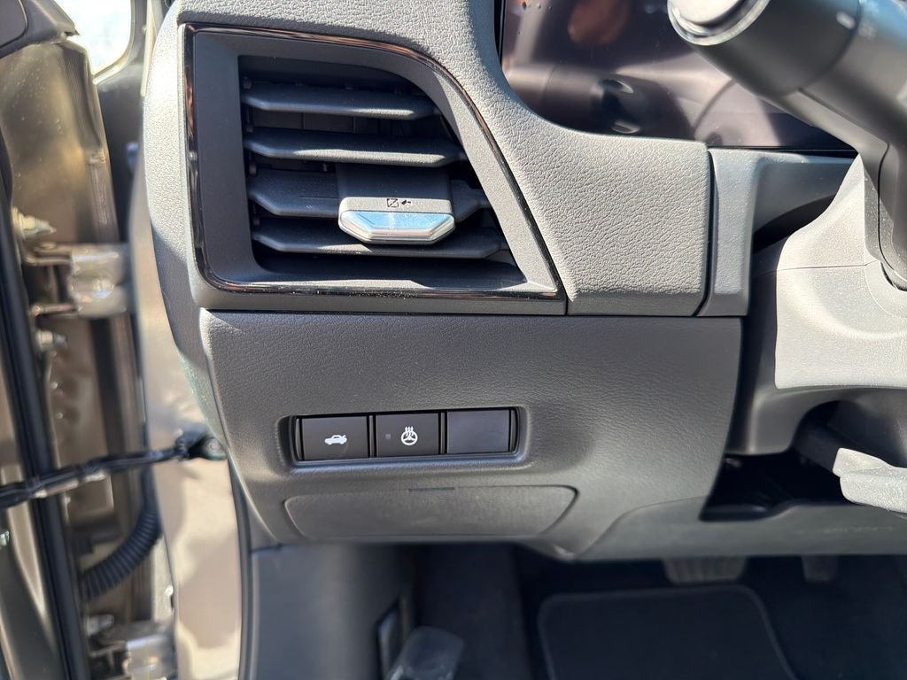 New 2026 Nissan Sentra SV 4D Sedan