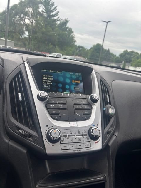 Used 2016 SUMMIT WHITE Chevrolet LT image 15