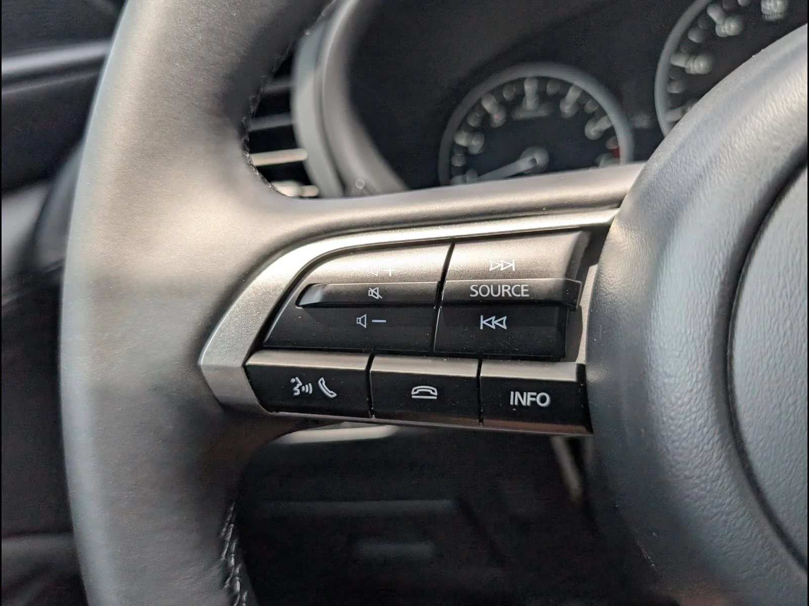 New 2026 Platinum Quartz Metallic Mazda 2.5 S Select Sport image 16