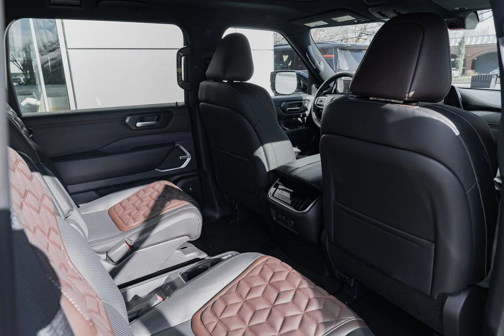 New 2026 Aspen White TriCoat Nissan Platinum image 26