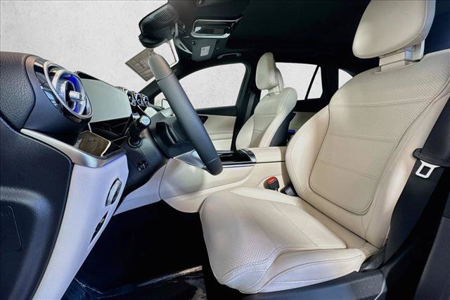 New 2026 Polar White Mercedes-Benz GLC 300 image 48