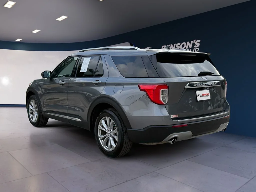 Used 2023 Gray Ford Limited image 3