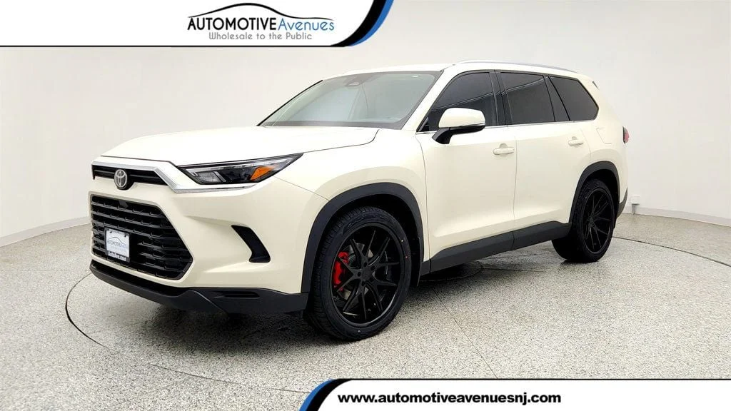 2024 Toyota Grand Highlander XLE AWD's photo