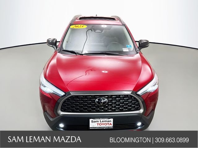 Used 2025 Red Toyota XLE image 9