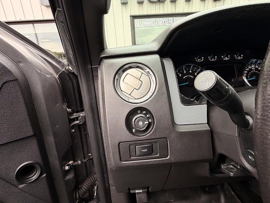 Used 2014 Gray Ford XLT image 12