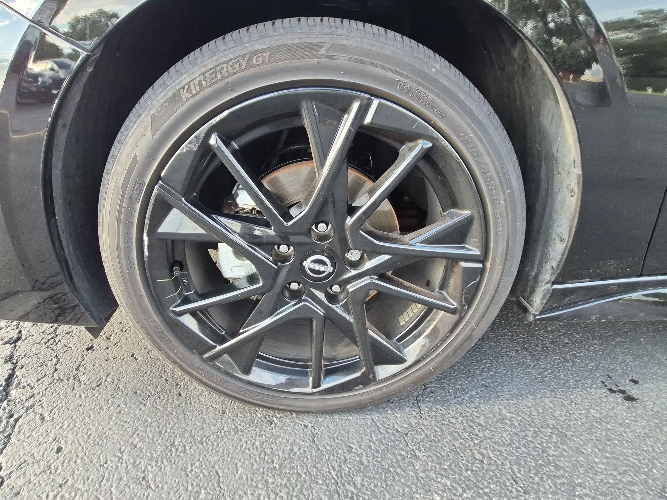 Used 2025 Super Black Nissan SR image 9
