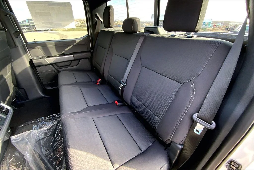 New 2026 Oxford White Ford XLT image 10