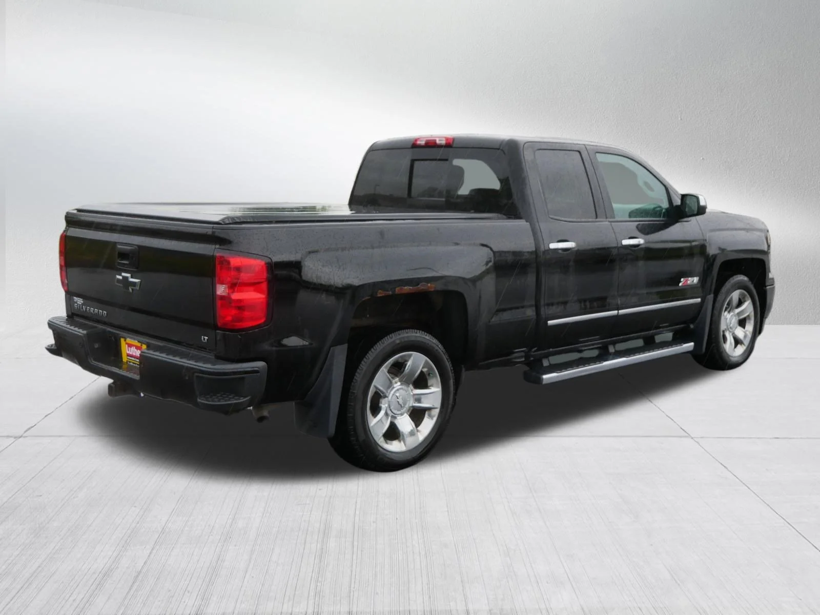 Used 2015 Black Chevrolet LT image 7