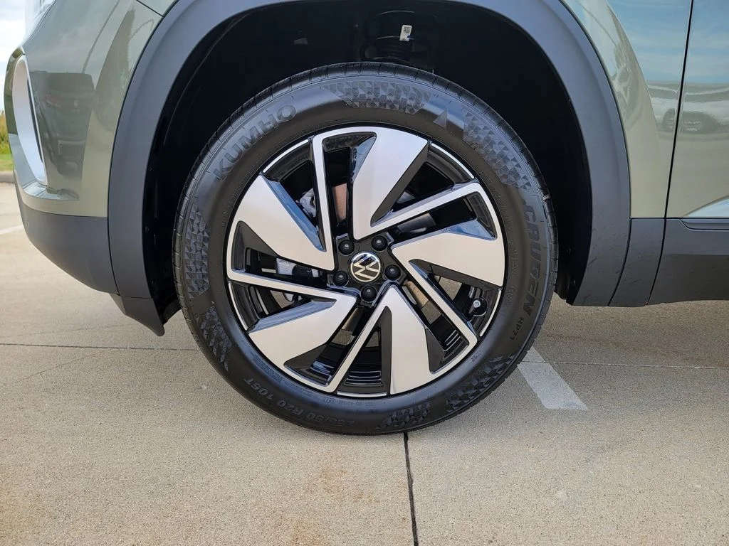 2026 Volkswagen Atlas SE w/Tech - Photo 26
