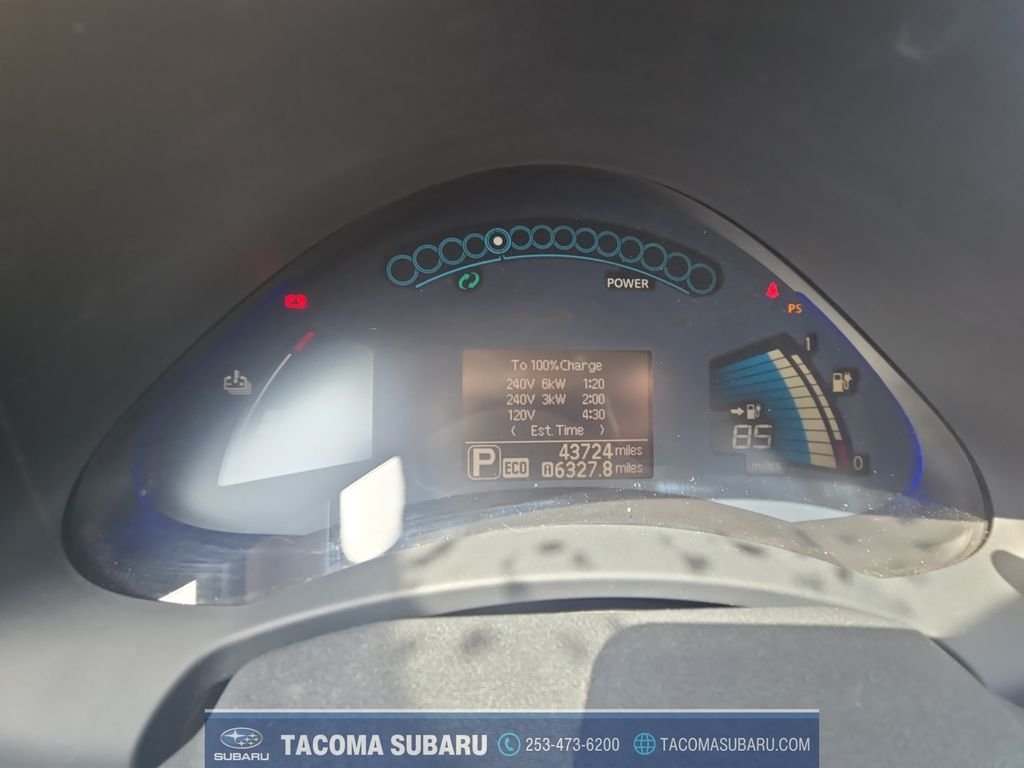 Used 2016 Blue Nissan SV image 14