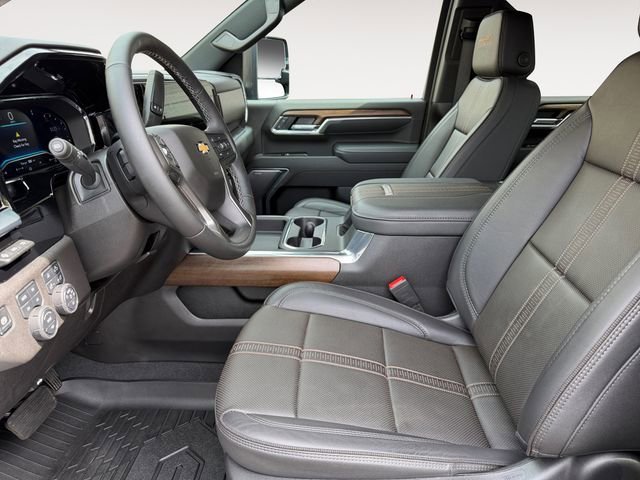 2025 Chevrolet Silverado 3500HD High Country - Photo 9