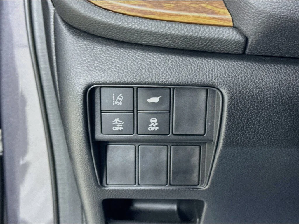 Used 2017 Gray Honda EX-L image 11