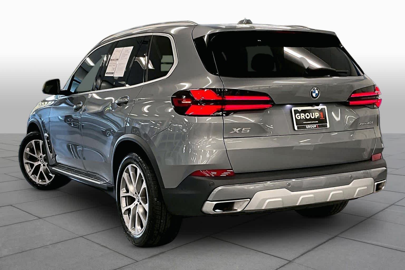Used 2026  BMW xDrive40i image 12