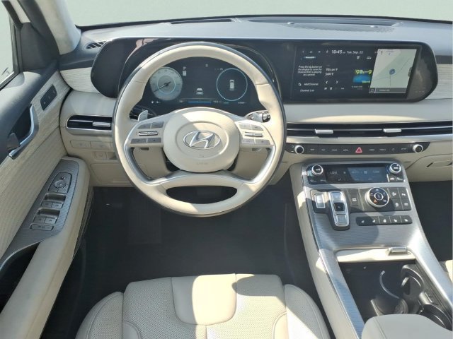 Used 2024  Hyundai Calligraphy image 4