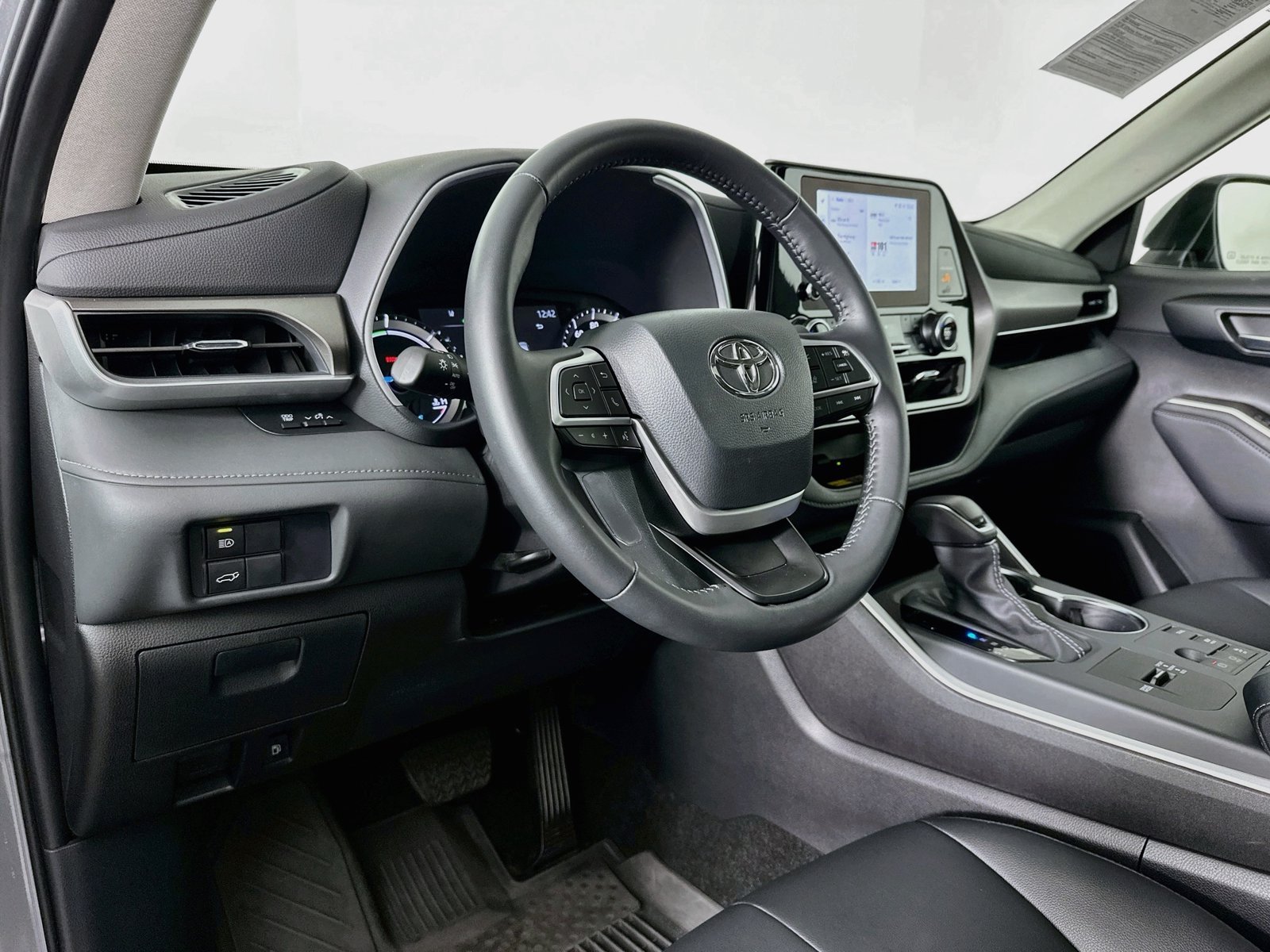 Used 2026 Heavy Metal Toyota XLE image 9