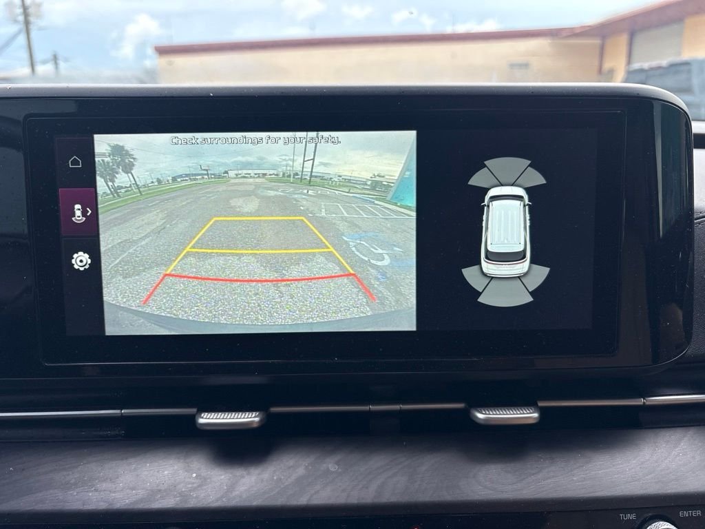 2022 Kia Carnival EX - Photo 21