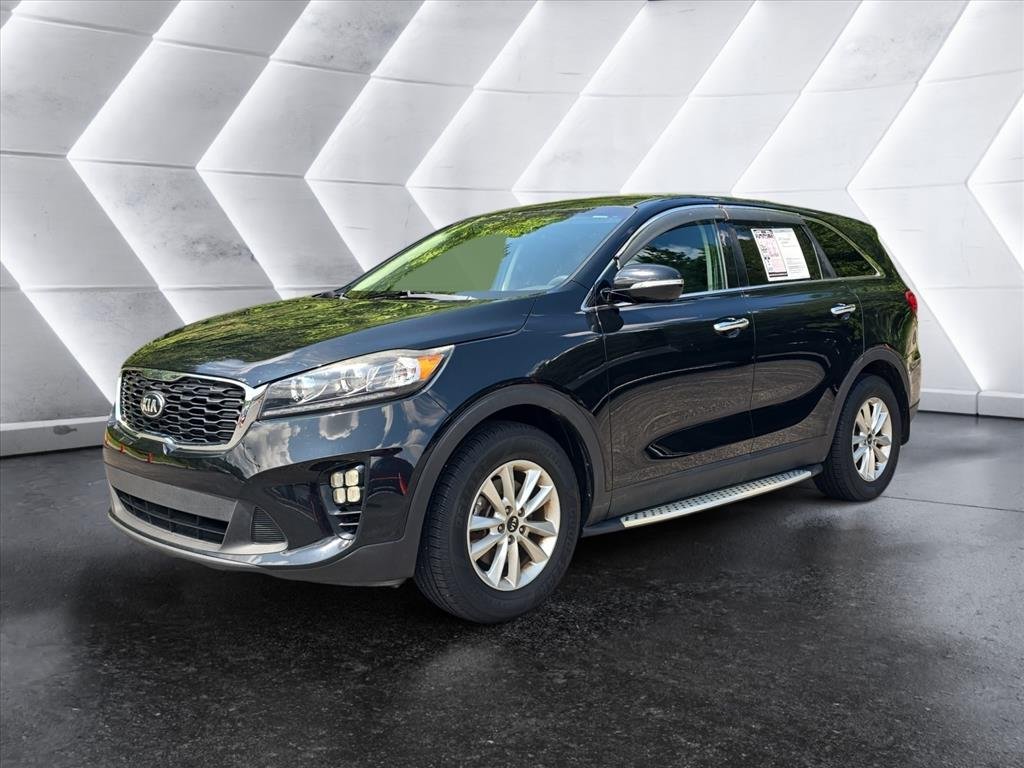Used 2019 Black Kia L image 1