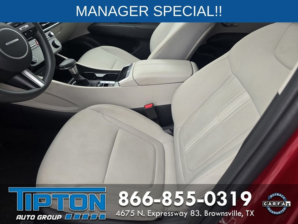 Used 2025 Red Hyundai SEL image 19