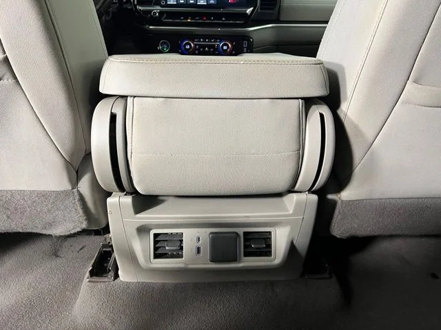 Used 2024 White GMC SLE image 28