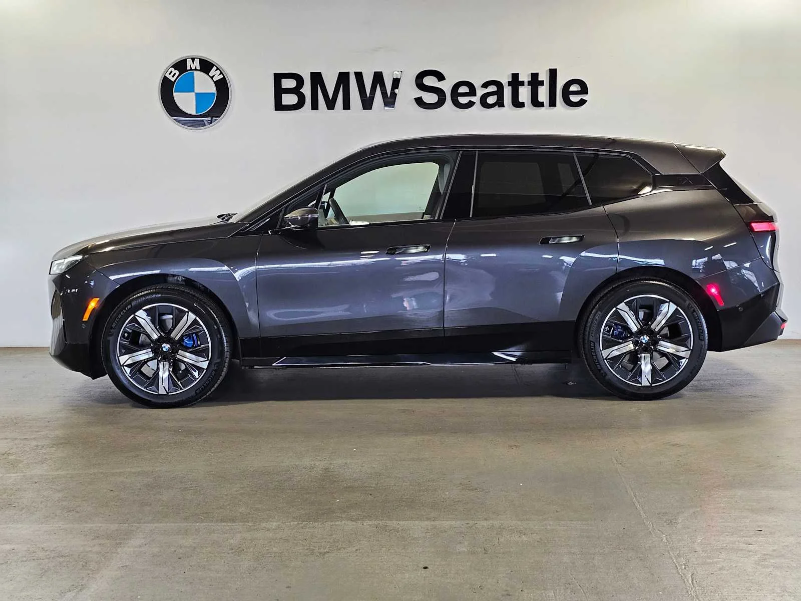 Certified Used 2024 Dark Graphite Metallic BMW xDrive50 image 3