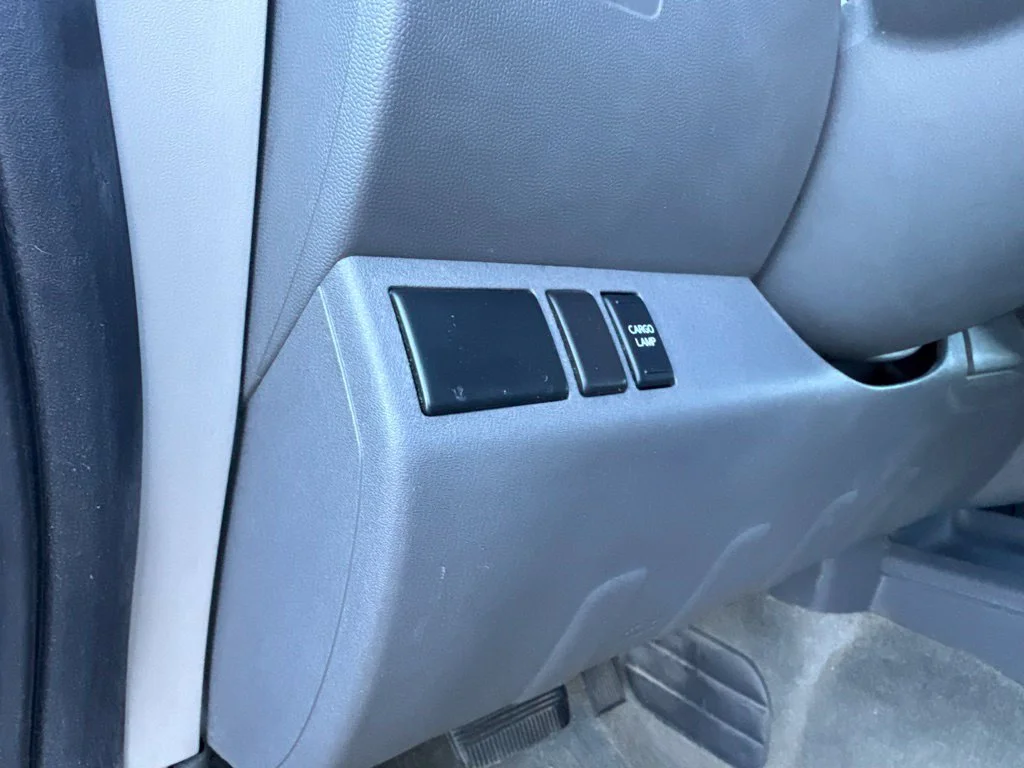 Used 2017 White Nissan S image 21