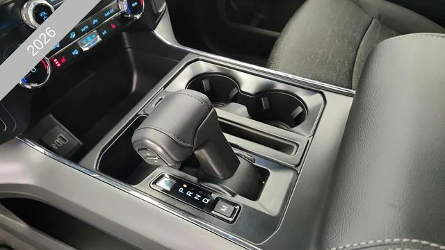 New 2026 Oxford White Ford XLT image 15