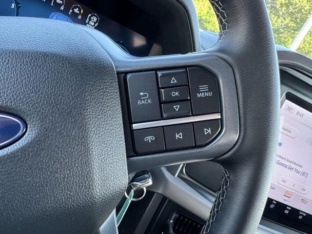 Used 2025 Oxford White Ford XLT image 17