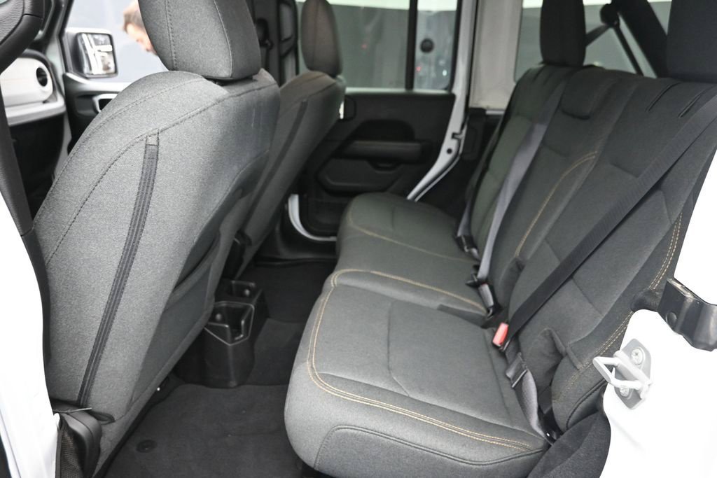 Used 2026 White Jeep Sahara image 13