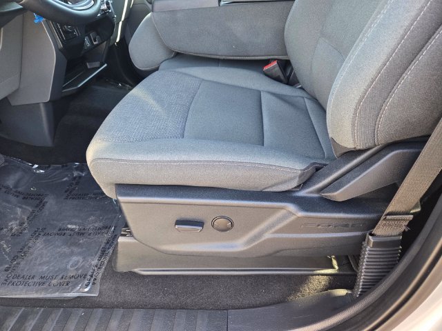 Used 2025 Silver Ford XLT image 14