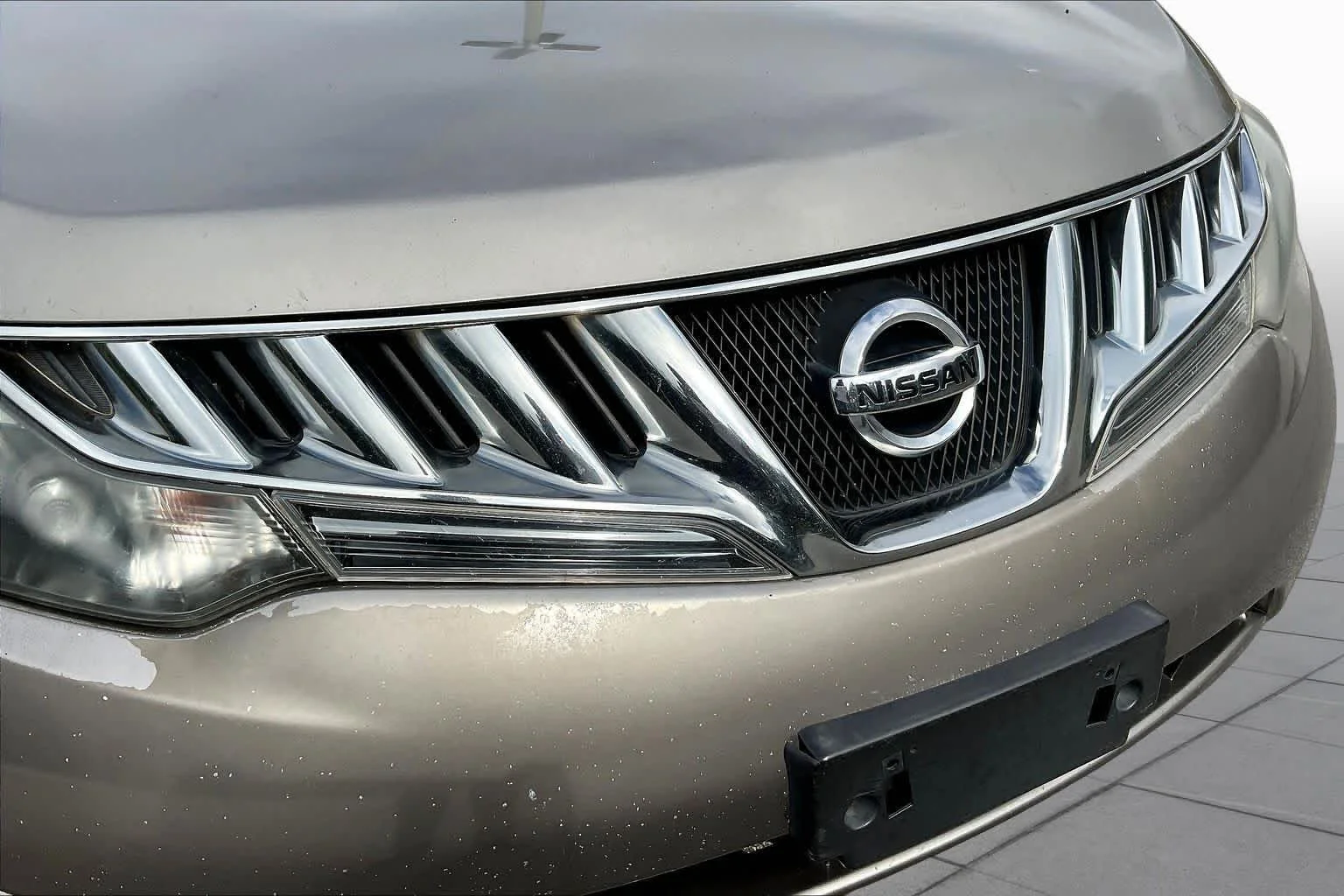 Used 2009 Platinum Graphite Nissan SL image 29