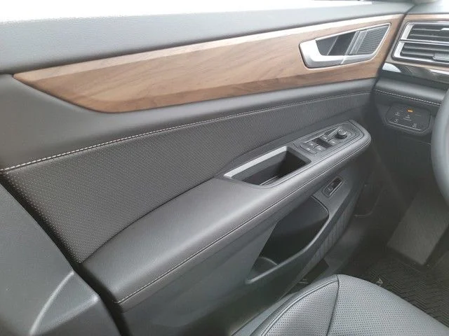 2026 Volkswagen Atlas SE w/Tech - Photo 29
