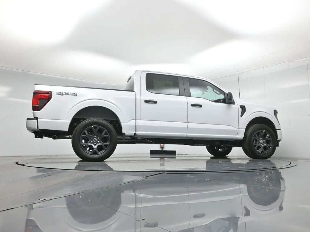 New 2026 Oxford White Ford STX image 45