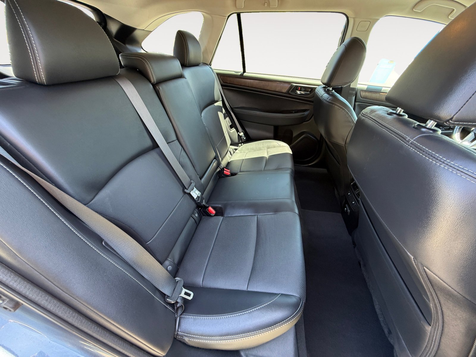 Used 2016 Twilight Blue Metallic Subaru 3.6R image 18