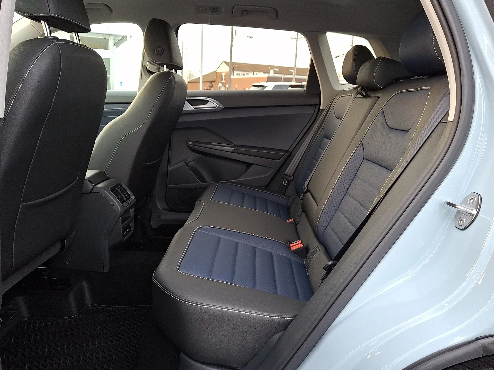 2026 Volkswagen Taos SEL - Photo 6