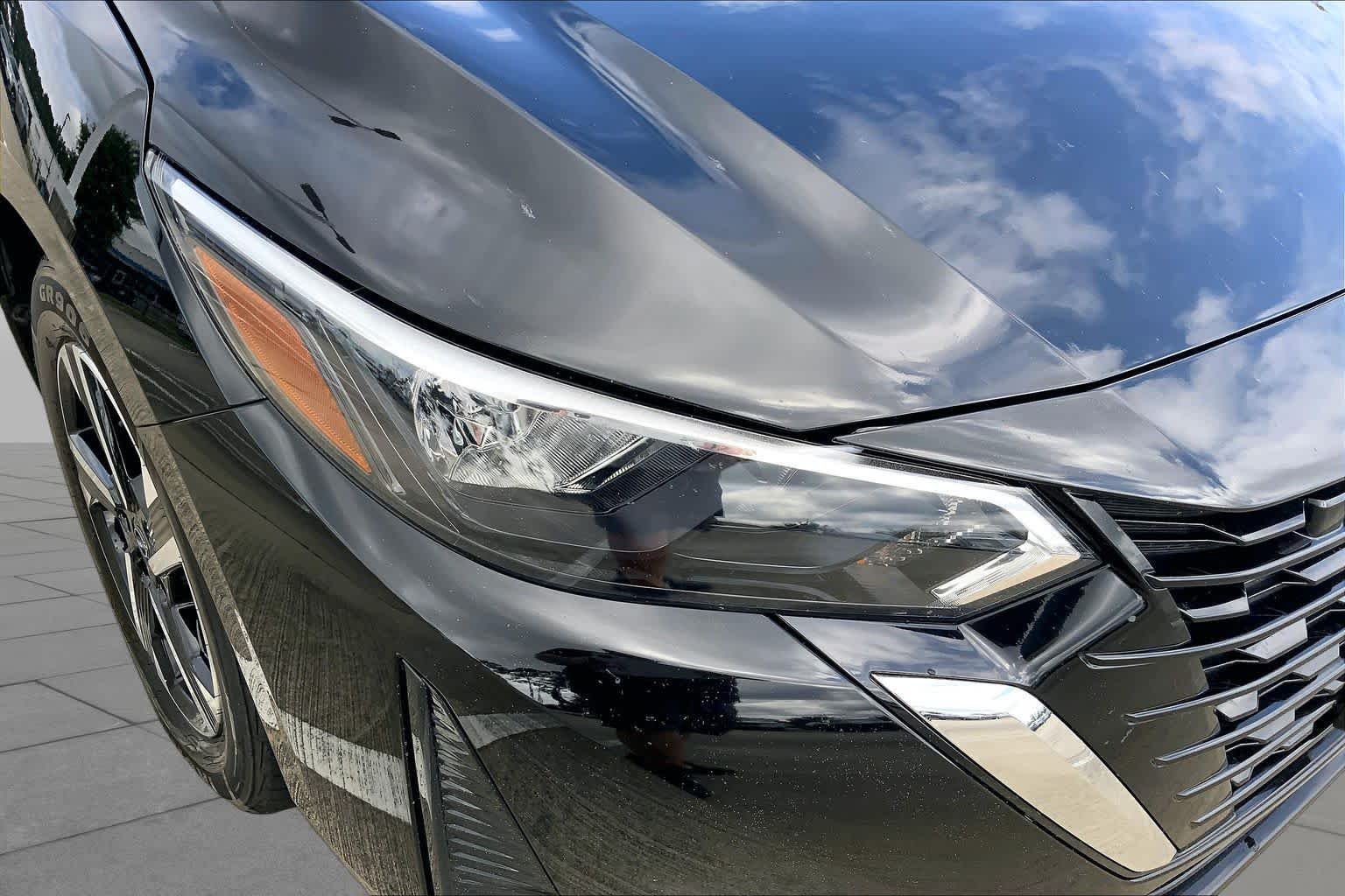 Used 2024 Super Black Nissan SV image 27