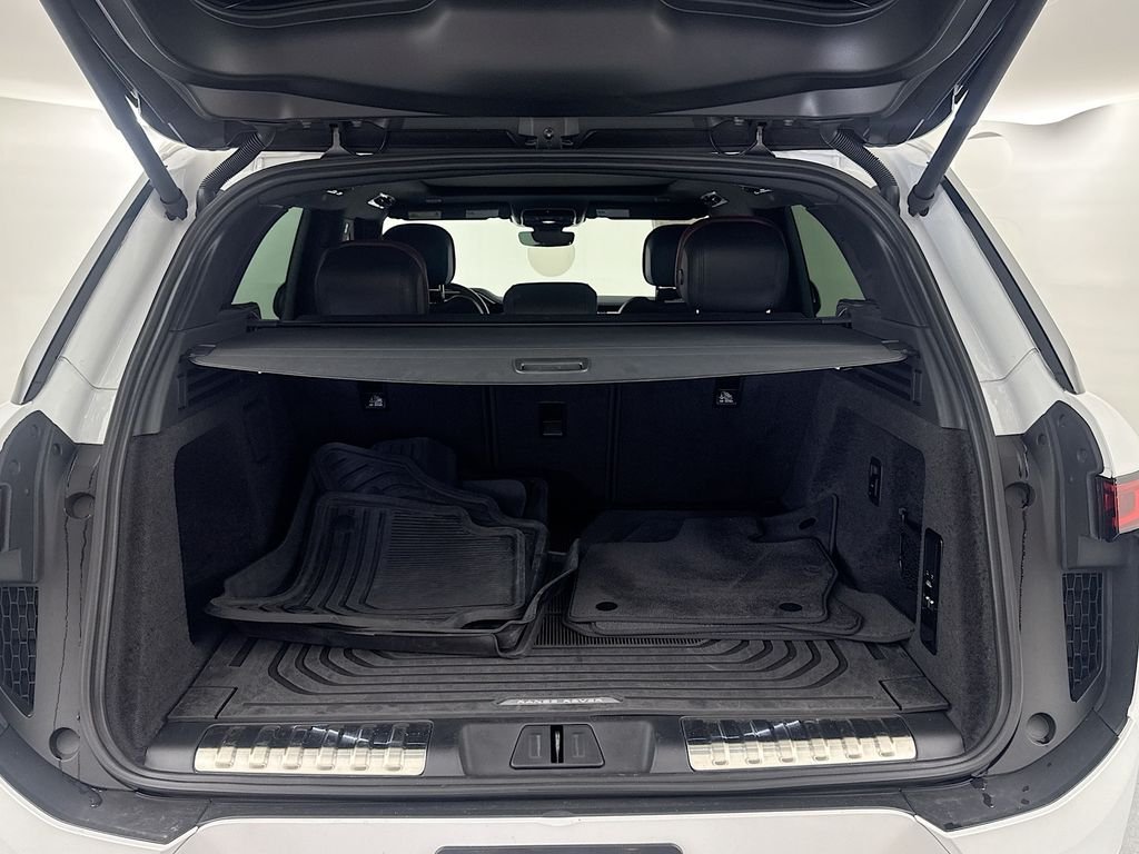 Certified Used 2025 White Land Rover Dynamic SE image 27