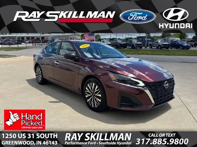 Used 2024 Garnet Pearl Nissan 2.5 SV image 1