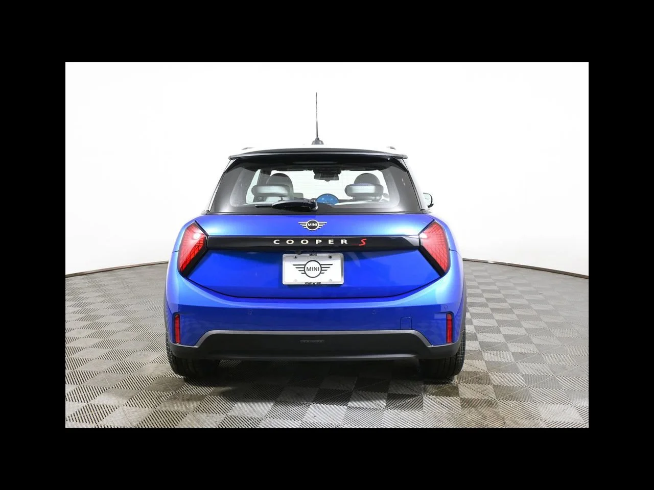 2026 MINI Hardtop 2 Door S - Photo 6