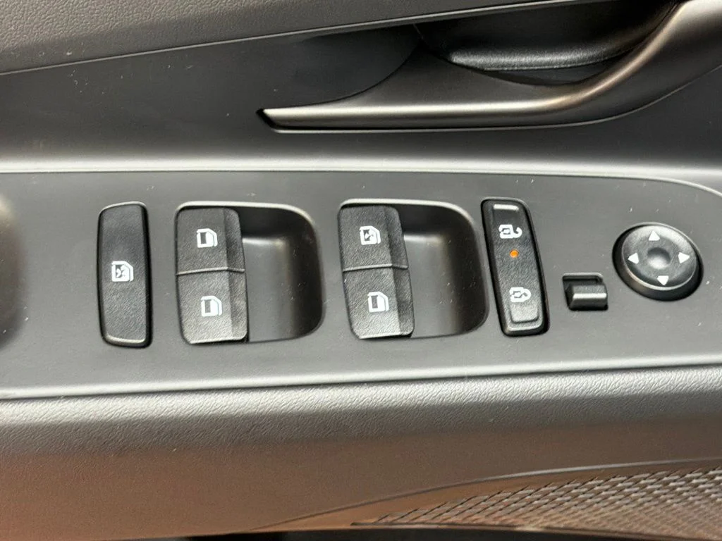 New 2026 Abyss Black Hyundai SEL Sport image 21