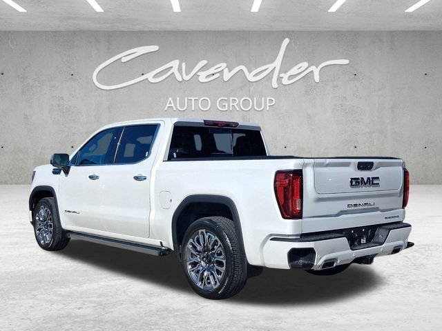 Used 2024 White Frost Tricoat GMC Denali Ultimate image 15