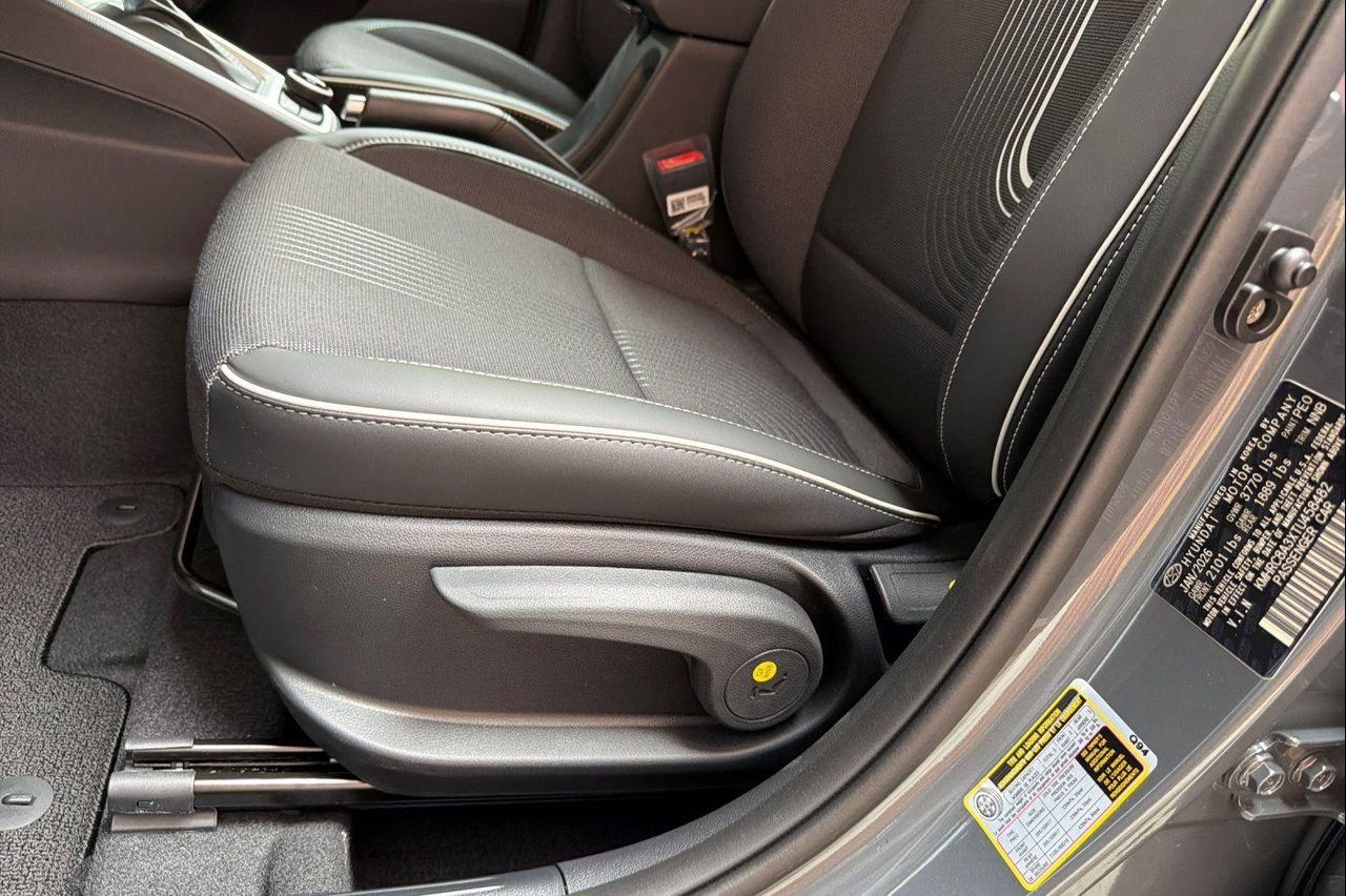 New 2026 Gray Hyundai SEL w/Two-Tone Roof image 13