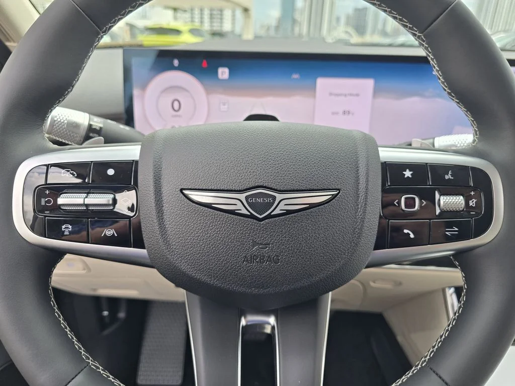 New 2026 White Genesis 2.5T image 19
