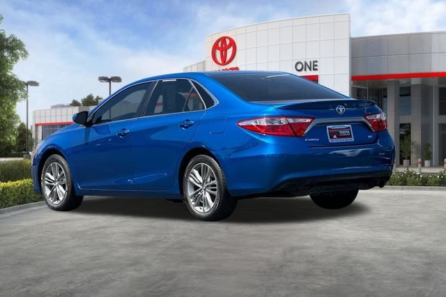 Used 2017 Blue Toyota SE image 6